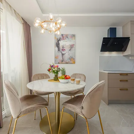 Sea La Vie Apartment